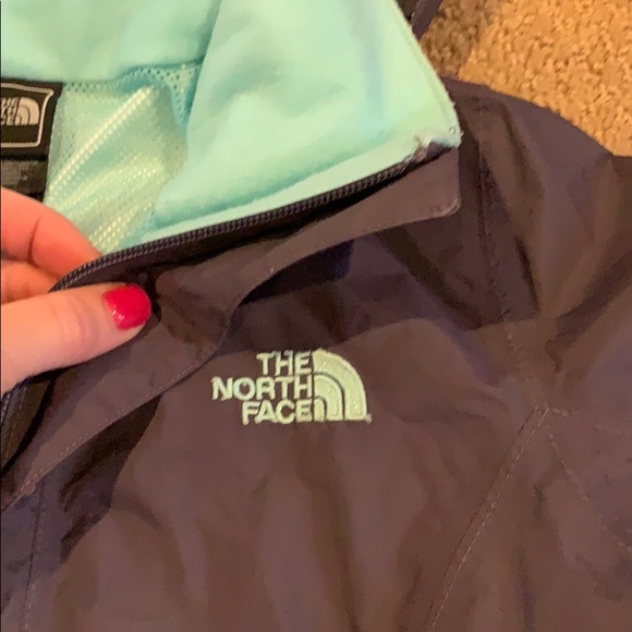 North face rain jacket - Picture 2 of 5